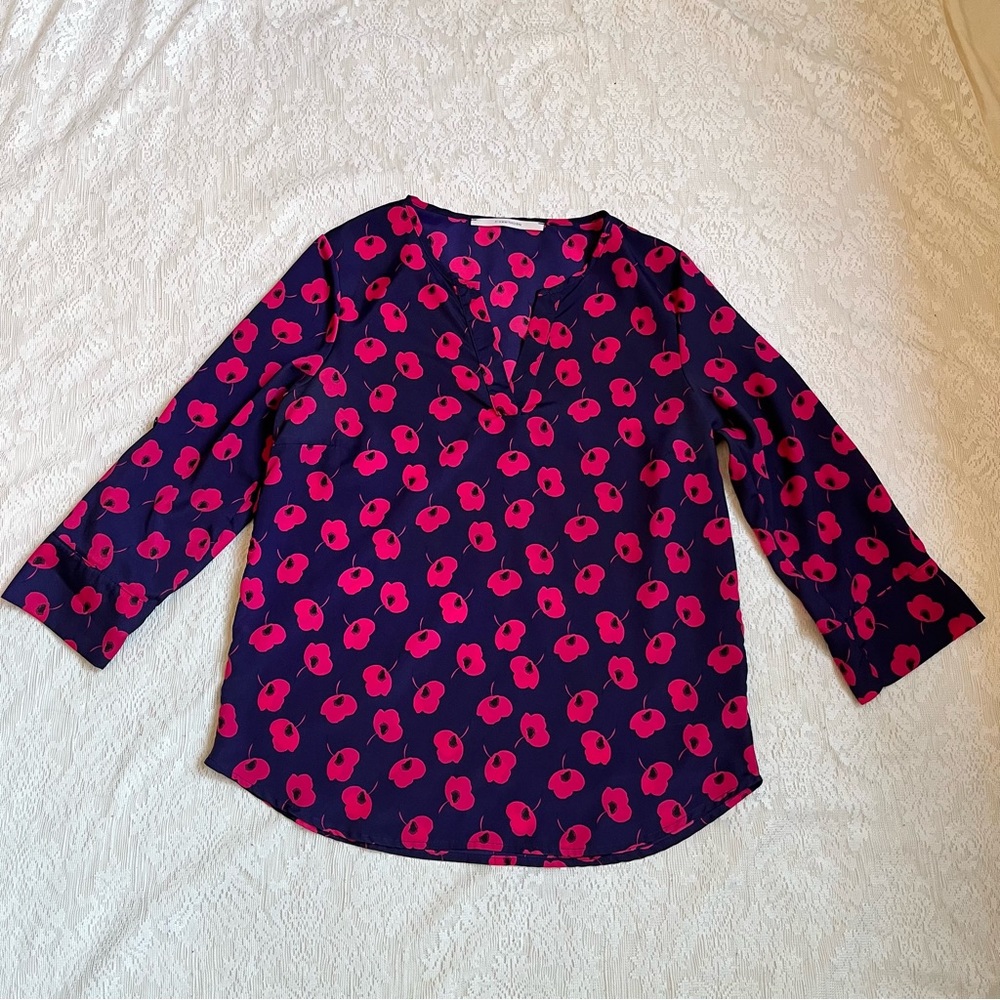 Gorgeous 41 Hawthorne poppy print v-neck top with 3/4 sleeves